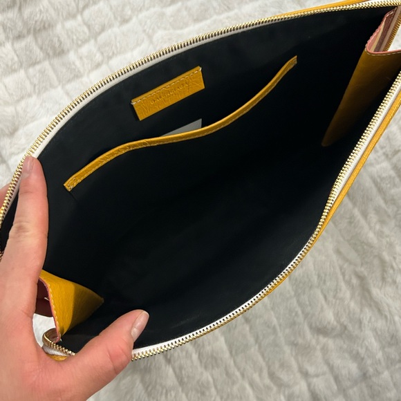 Balenciaga Blanket Pouch - Picture 5 of 8